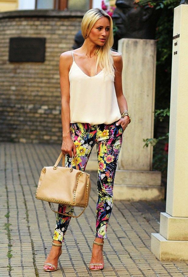 2016-Floral-Pants-For-Women-Street-Style-Trends-2