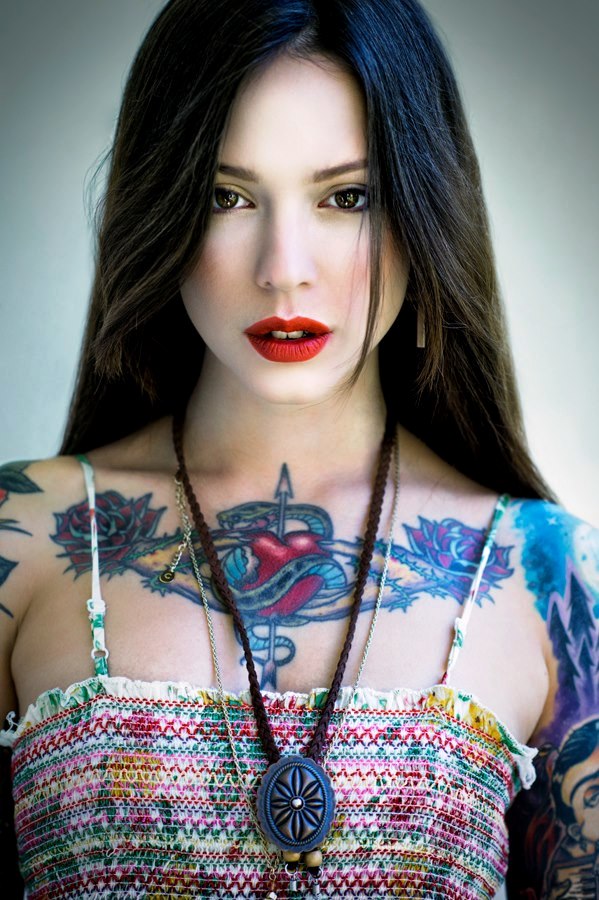 Beautiful Women Chest Tattoos - Flawssy