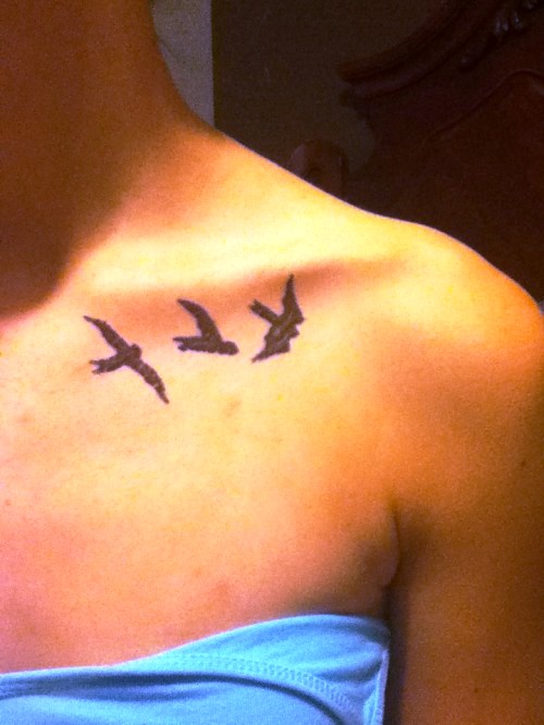 Bird Tattoo On Collar Bone