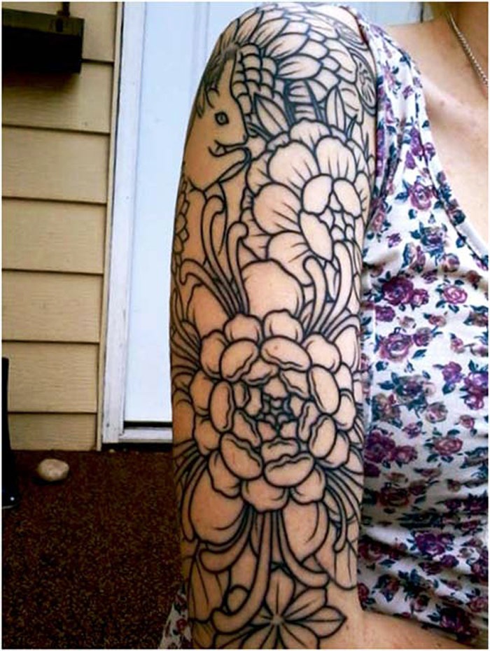 Black-and-White-Half-Sleeve-Tattoo-Designs-For-Women