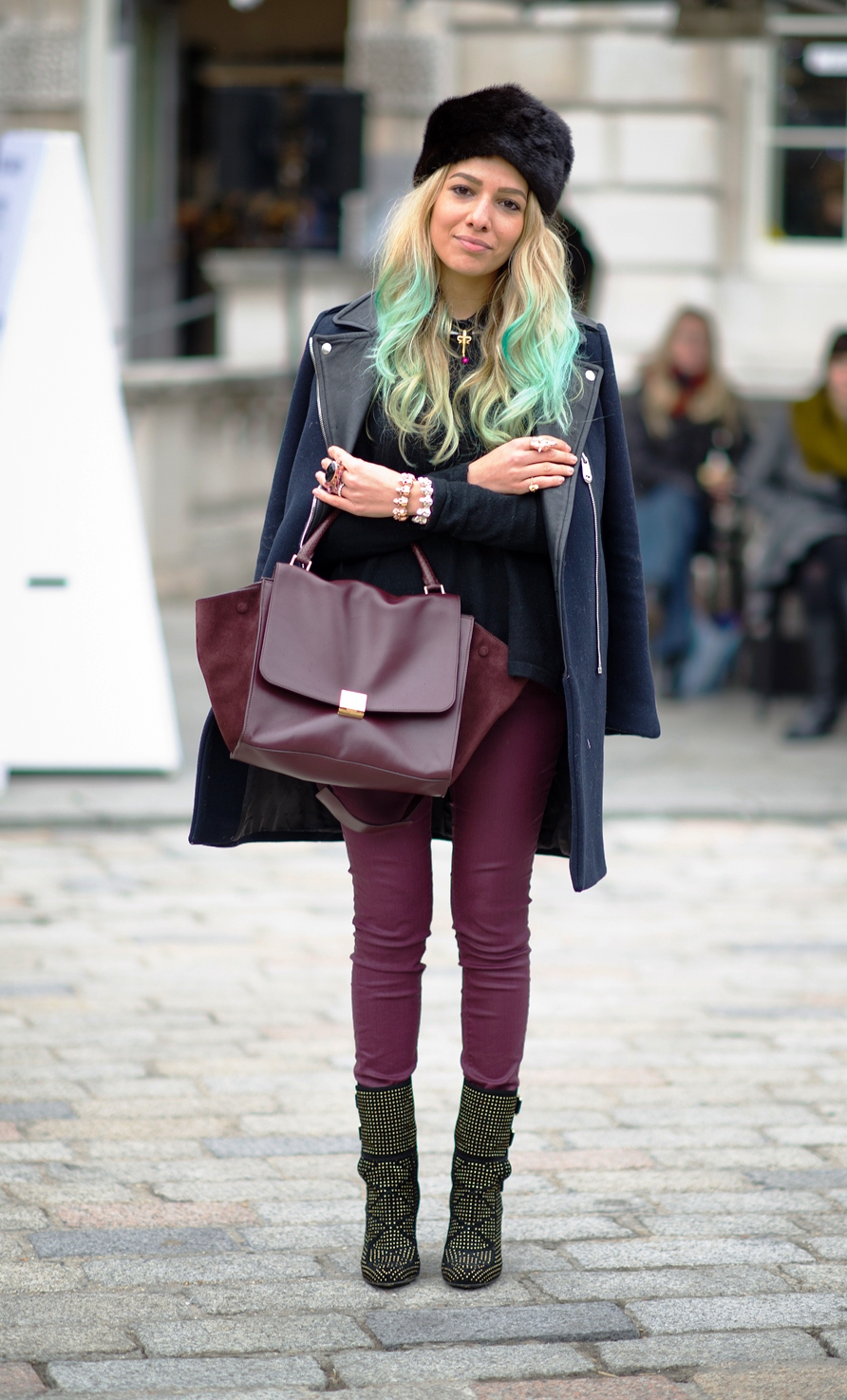 Chic-And-Fancy-Street-Style-Fashion-This-Winter-