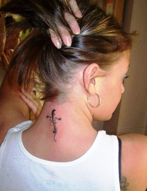 25 Neck Tattoos For Women Ideas  Flawssy