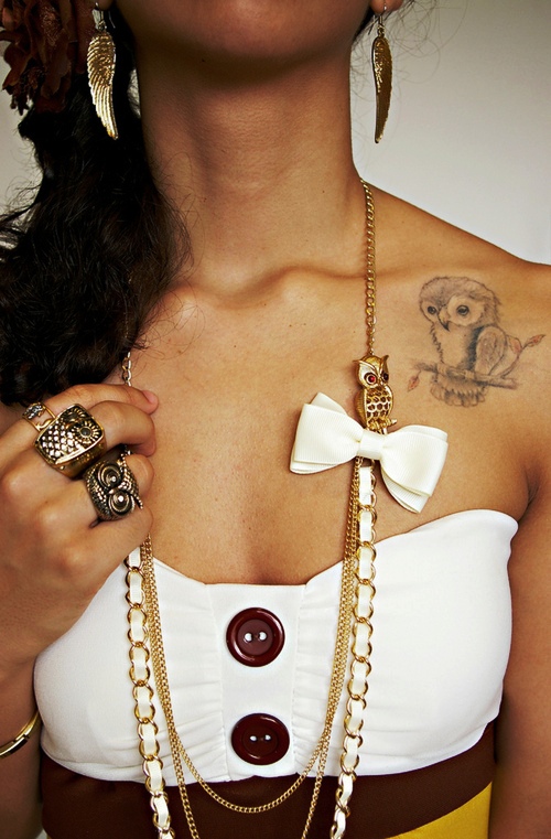 Girl Collar Bone Tattoos