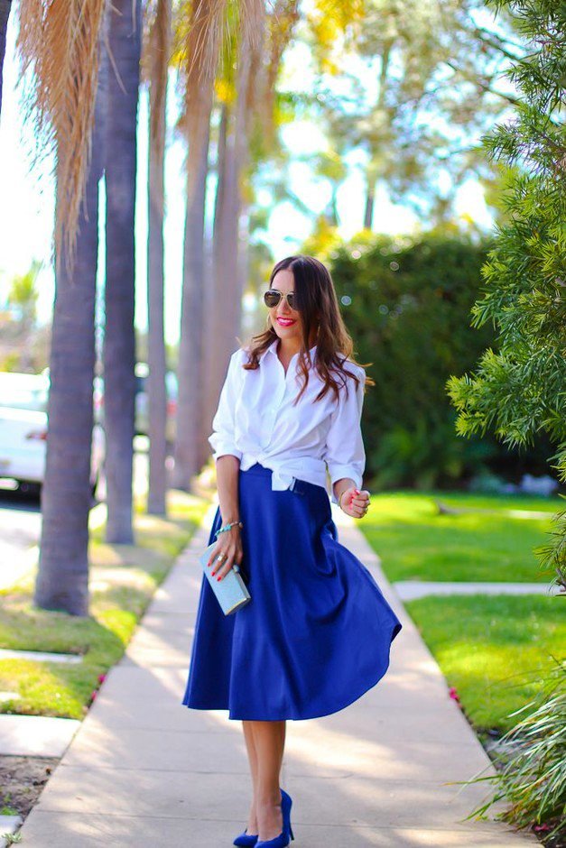 Navy-Blue-Midi-Skirt-Outfit-Idea-for-Spring