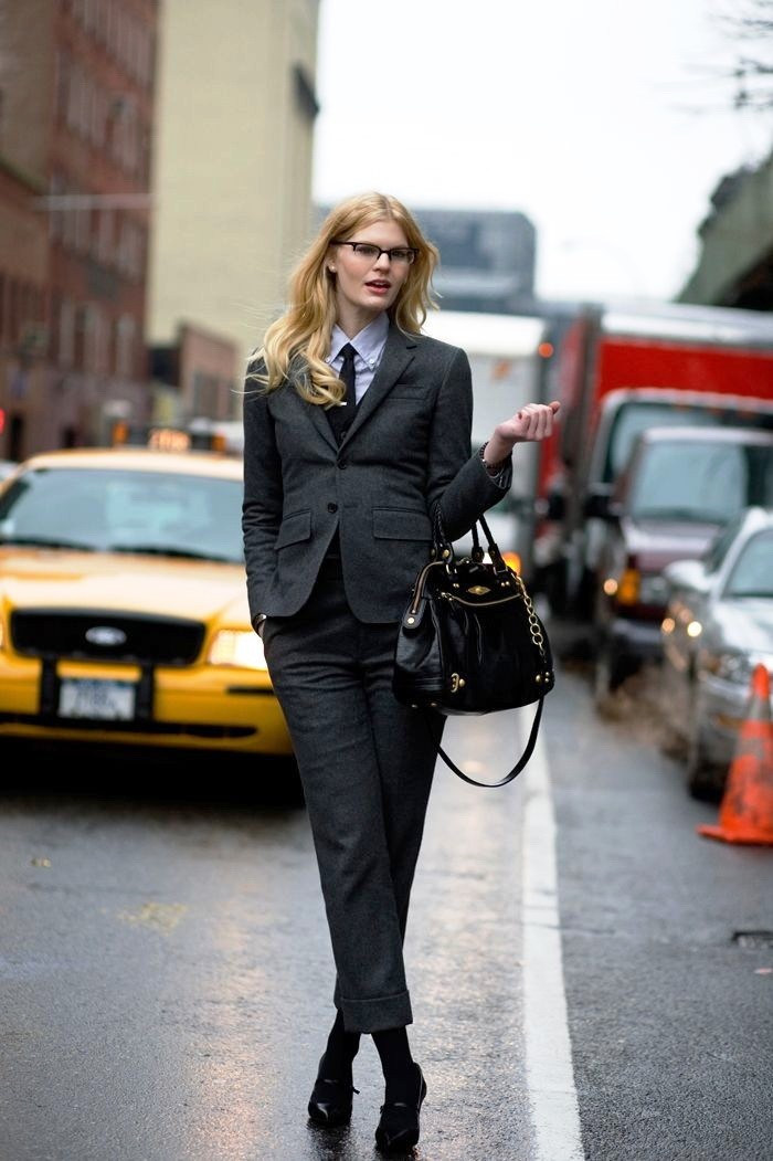 Power-Suits-For-Women-Street-Style-Looks-