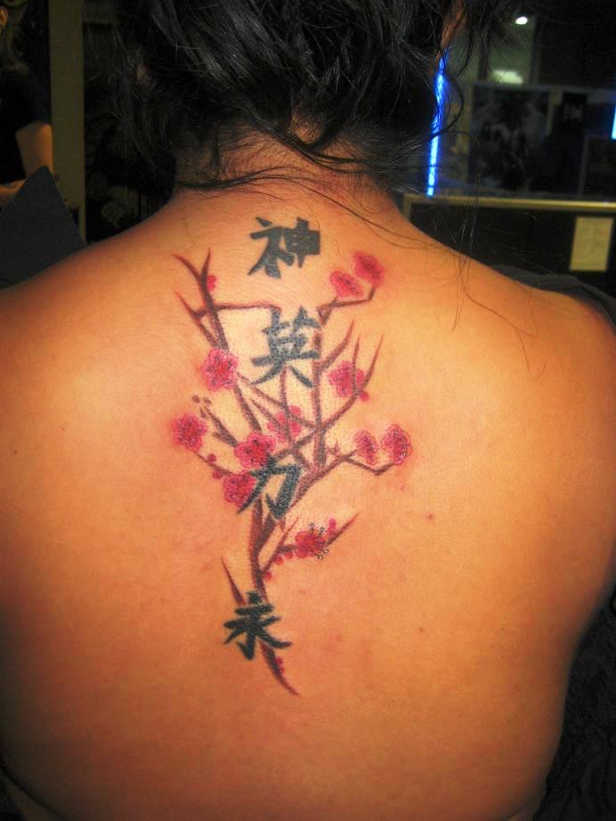 Small-Rose-2011-Tattoo-Style-for-Women