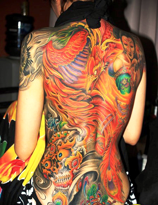 its-so-awesome-phoenix-tattoo-on-full-back-of-girl-this-tattoo-is-so-specially