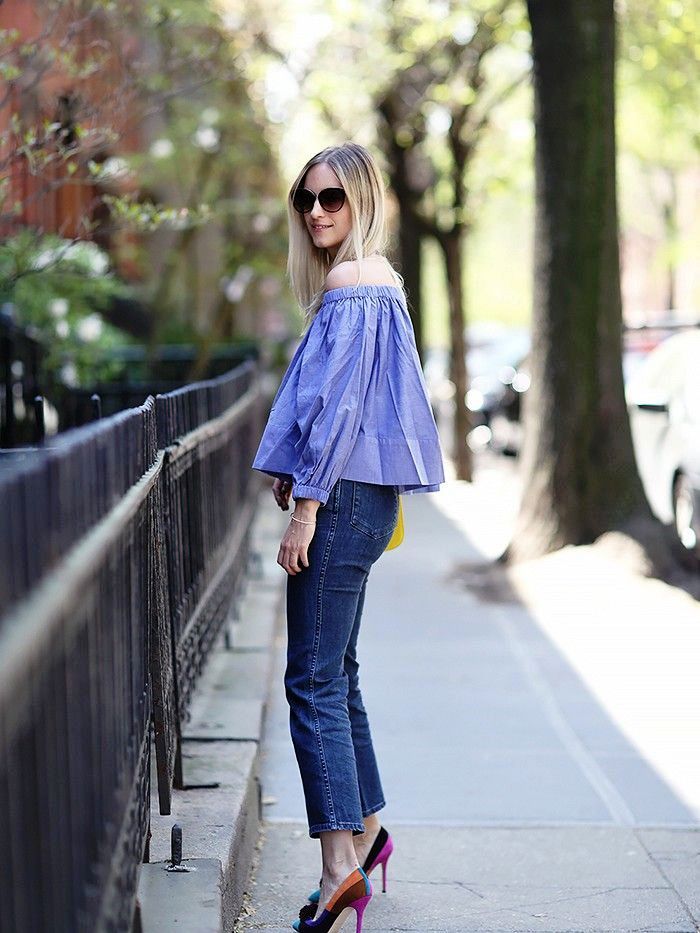 off-shoulder-top-with-jeans