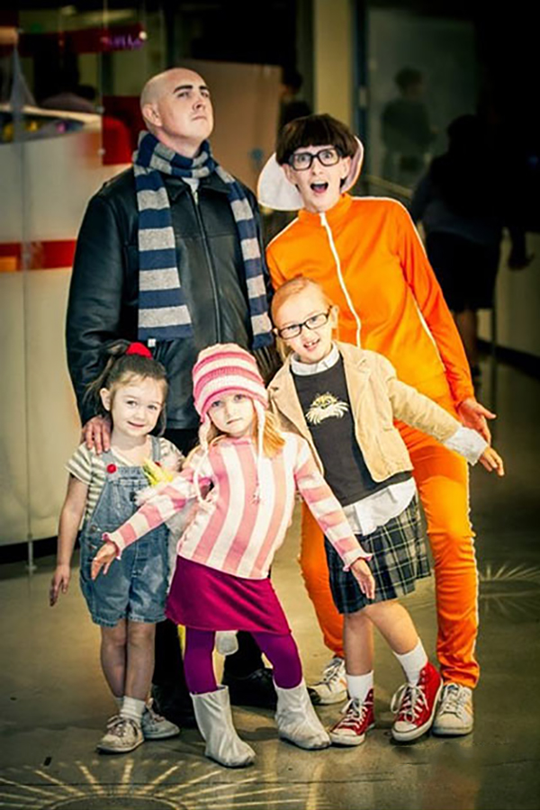Costumes for Families Despicable Me