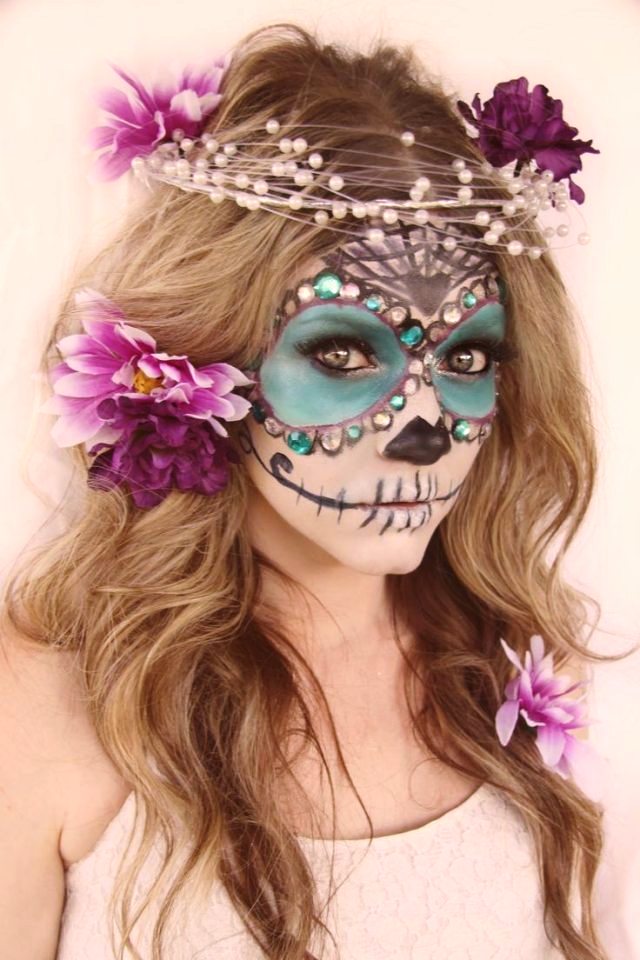 Sugar Skull Makeup For Girls On Halloween dead