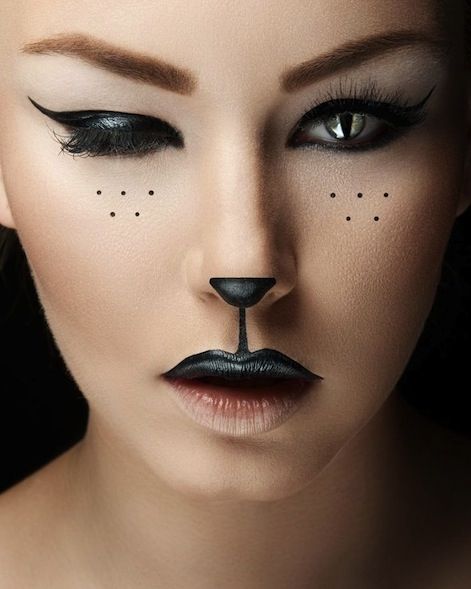 cat women Last Minute Hallowen Makeup Ideas