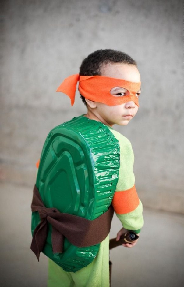 easy DIY Teenage Mutant Ninja Turtle Costume