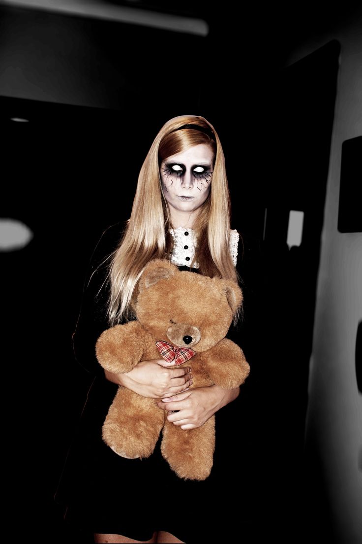ghost girl with teddy