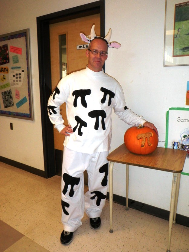 pi halloween teacher