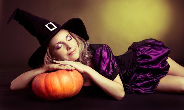 slutty-halloween-costumes-ideas-sexy-witch