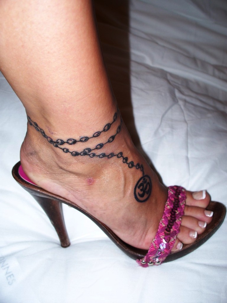 Ankle Bracelet Tattoo Designs for Women