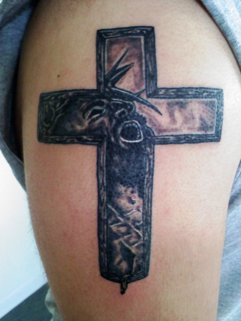 Christian Cross Tattoo Designs Men