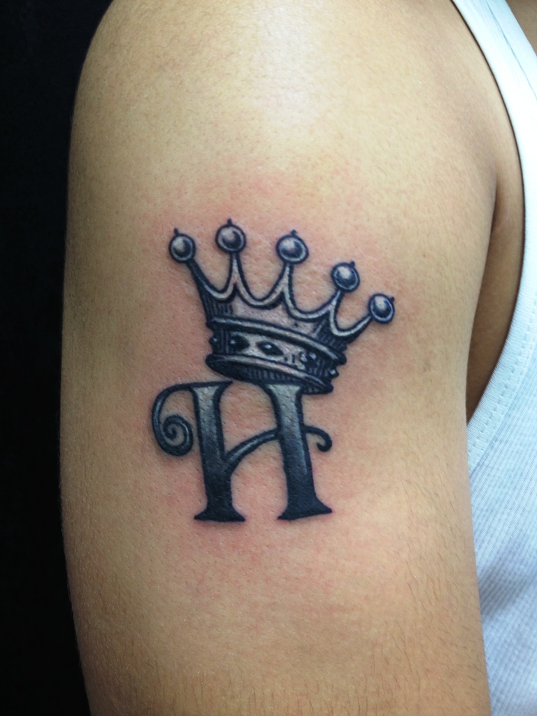 Crown Tattoo Designs..