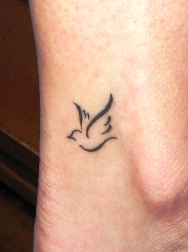 Dove-Tattoo-Designs-For-Girls-