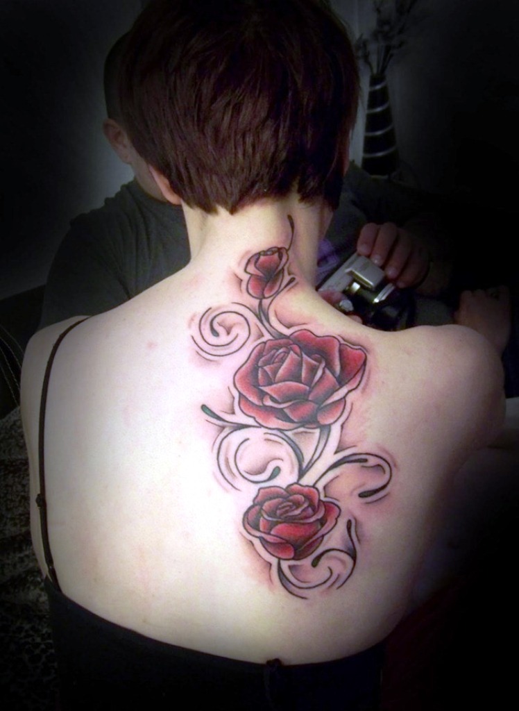 Female Back Tattoos Roses