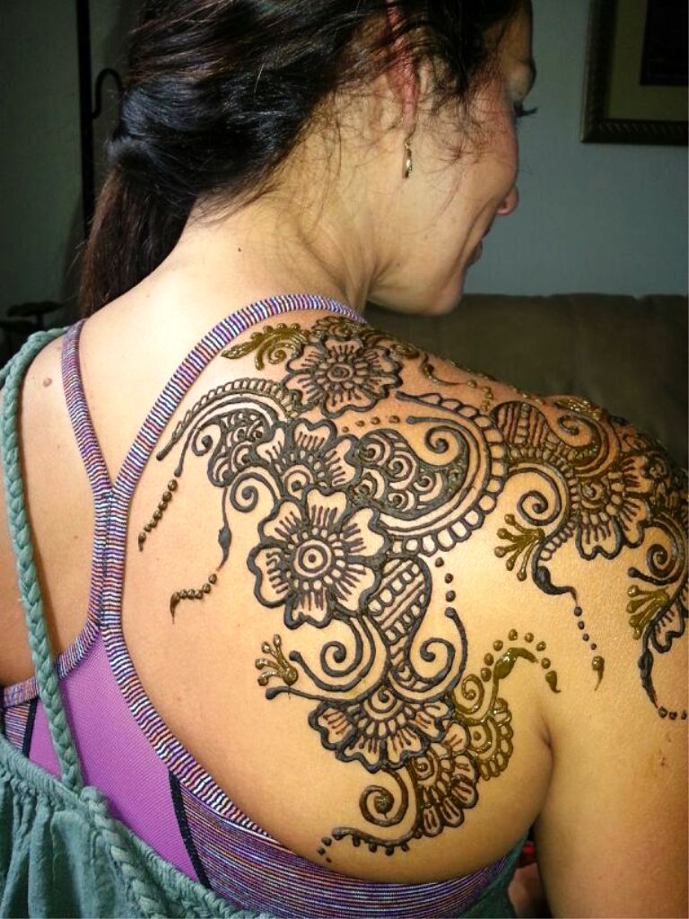 Henna Design On Shoulder