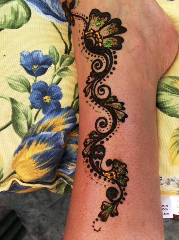 Henna Flower Designs.