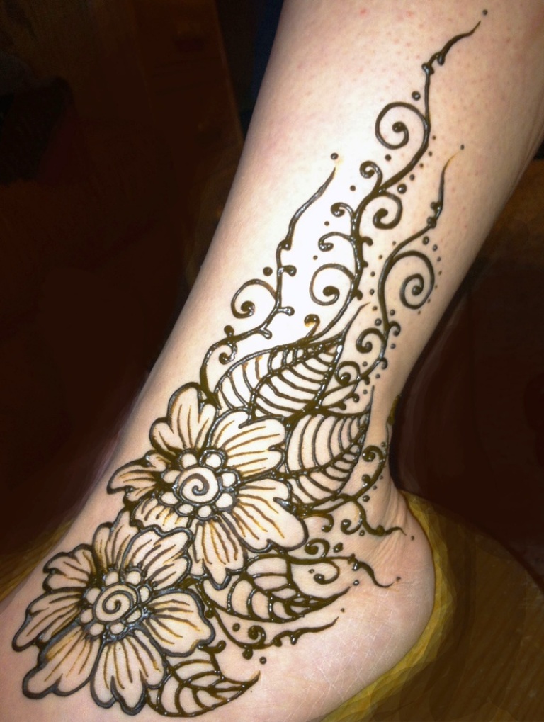 Henna Flowered Ankle