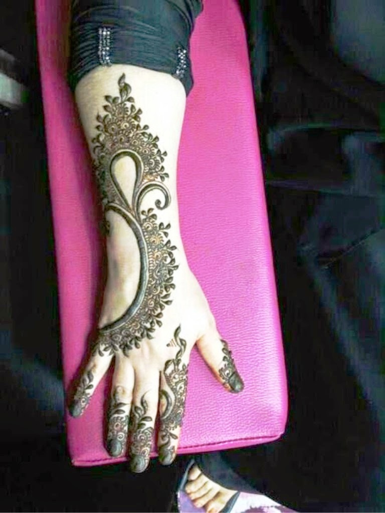 Henna Mehndi Design for Girls