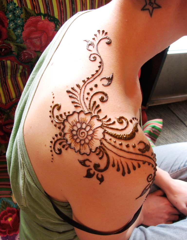 Henna Shoulder Tattoo