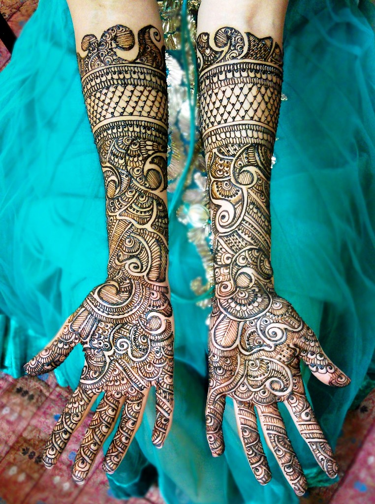 Latest Popular Bridal Mehndi Designs 2016