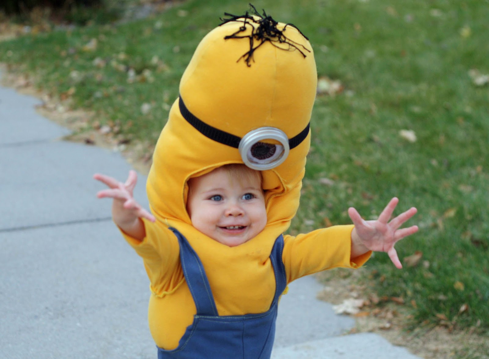 Minion Halloween Costume