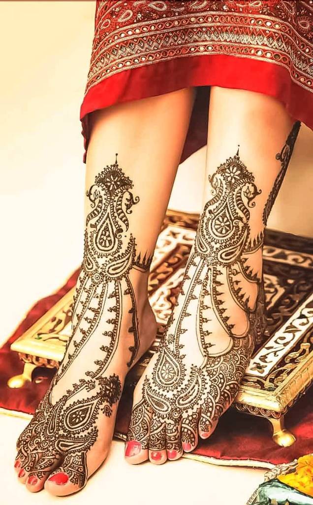 Rajasthani Mehndi Designs for Feet.