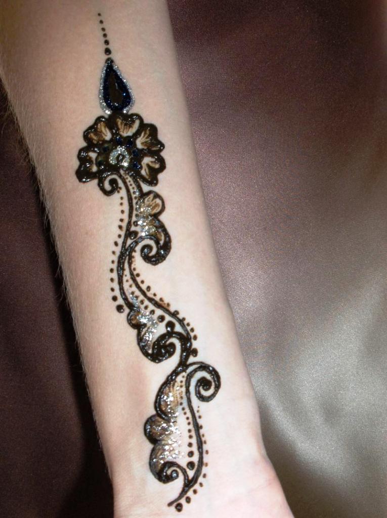 Simple Henna Designs Arm