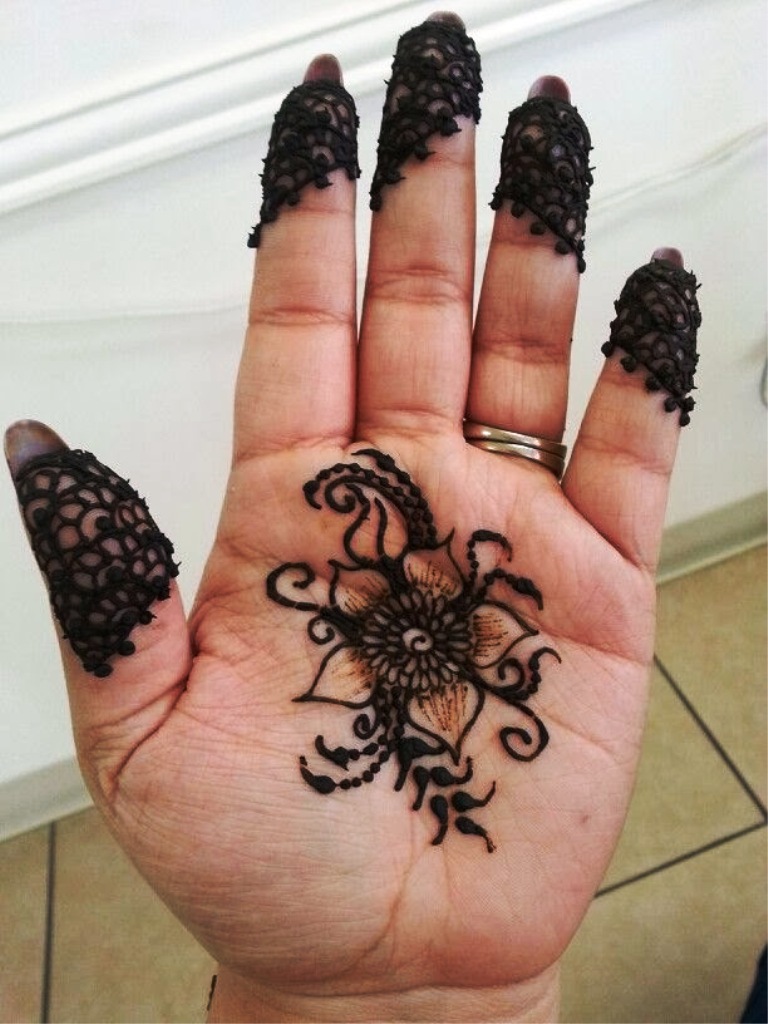 Simple Henna Flower Designs.