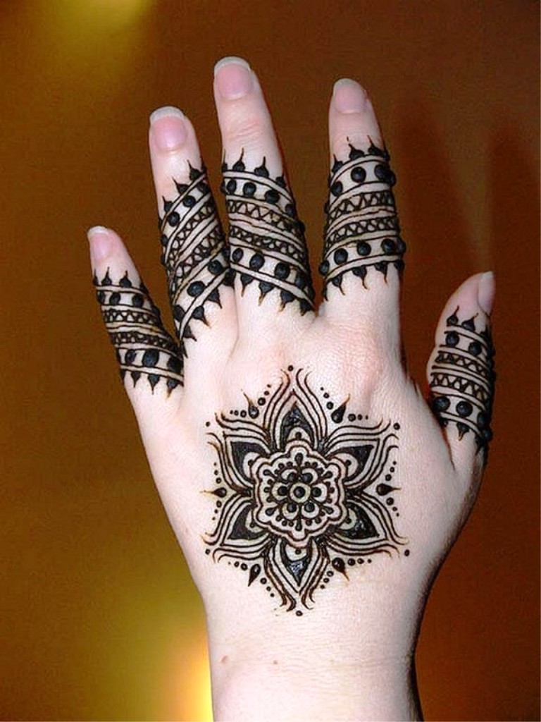 Simple Henna Tattoos Fingers