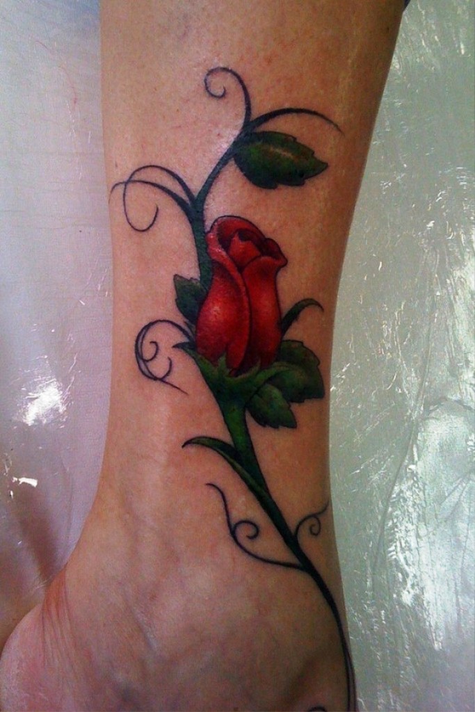 Small Red Rose Tattoo Designs