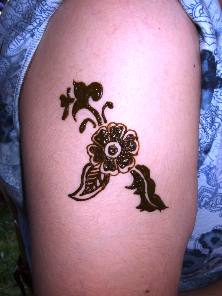 Small Simple Henna Tattoo Designs