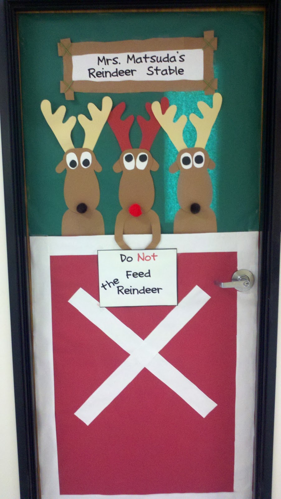 christmas-reindeer-classroom-door-decorating-ideas-pics