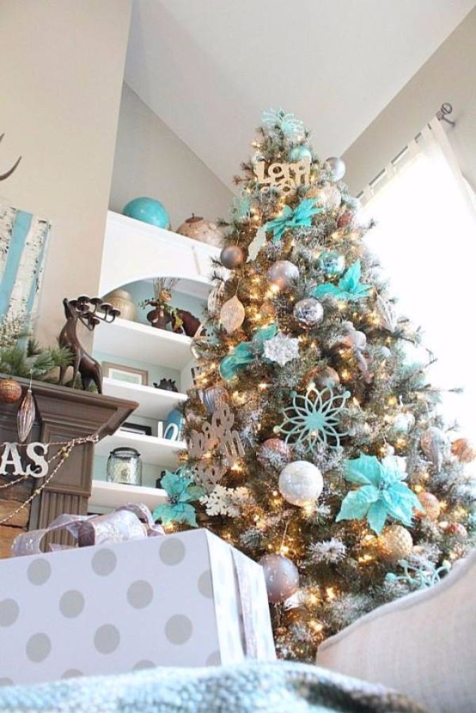 fresh-blue-christmas-decorating-ideas3