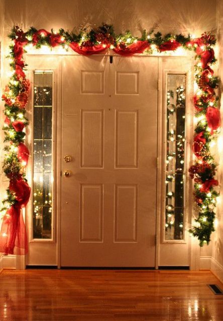 inside-front-door-christmas-decorations