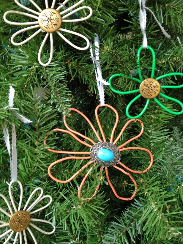make-wire-christmas-ornaments