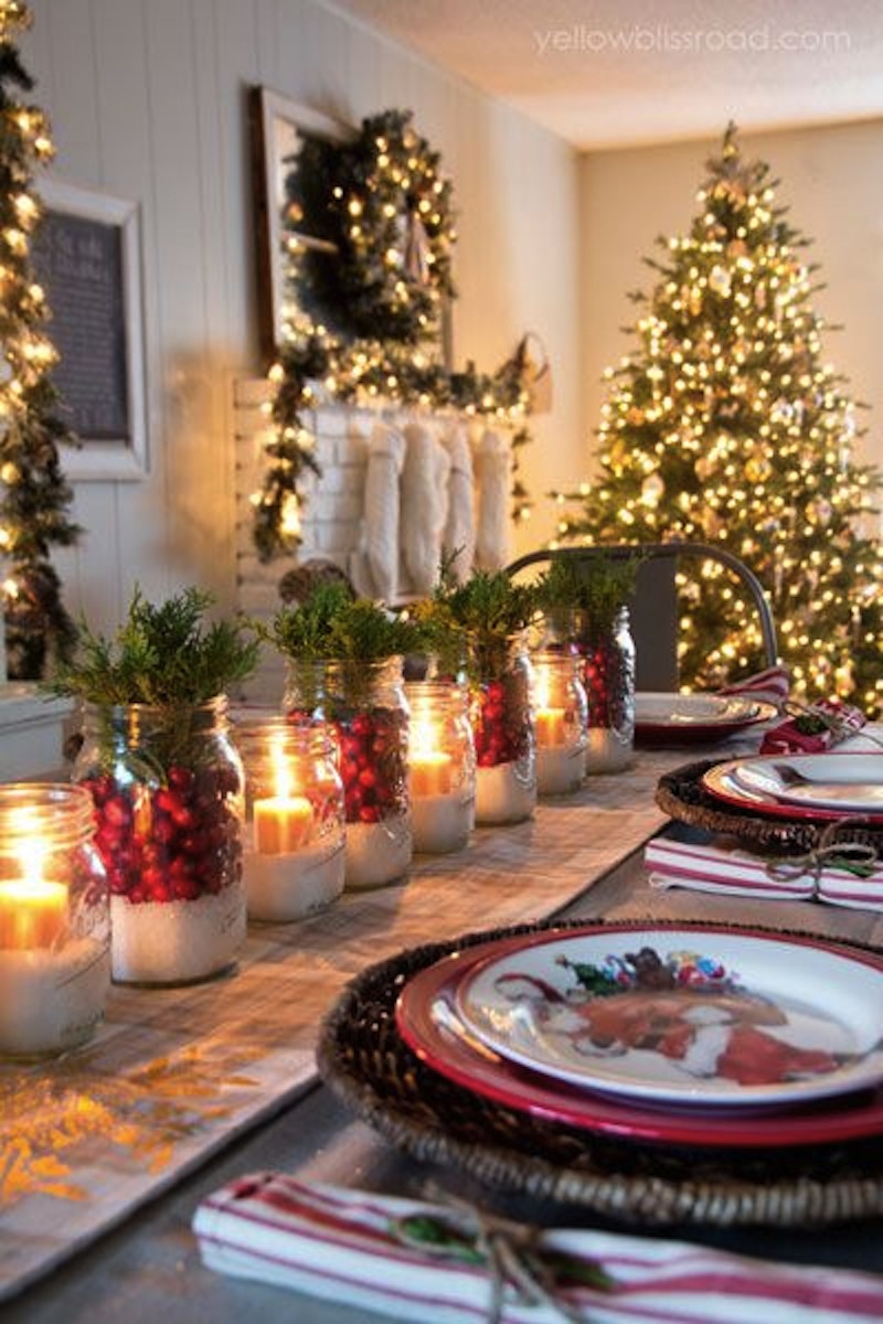 mason-jar-christmas-table-decorations