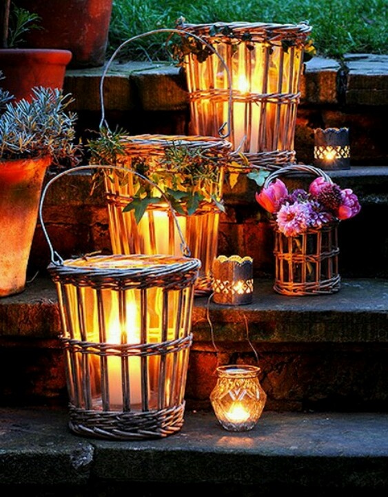 outdoor-fall-porch-decorating-ideas-with-lanterns