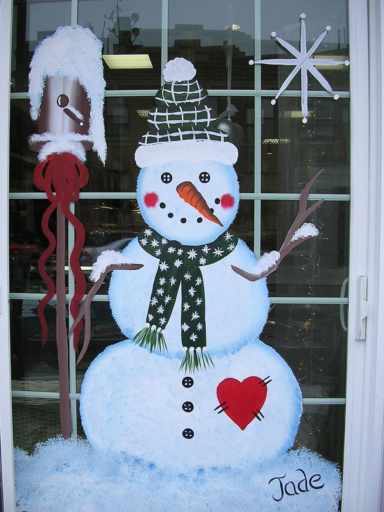painted-window-christmas-decorations