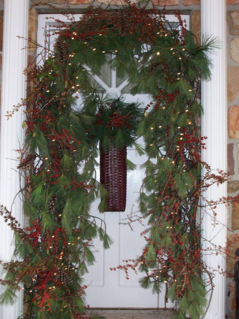 primitive-front-door-christmas-decorations