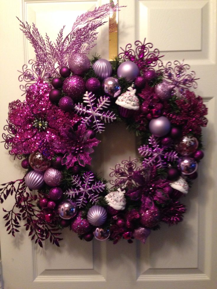 purple-christmas-wreath