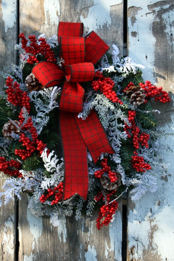 red-christmas-ribbon-wreath