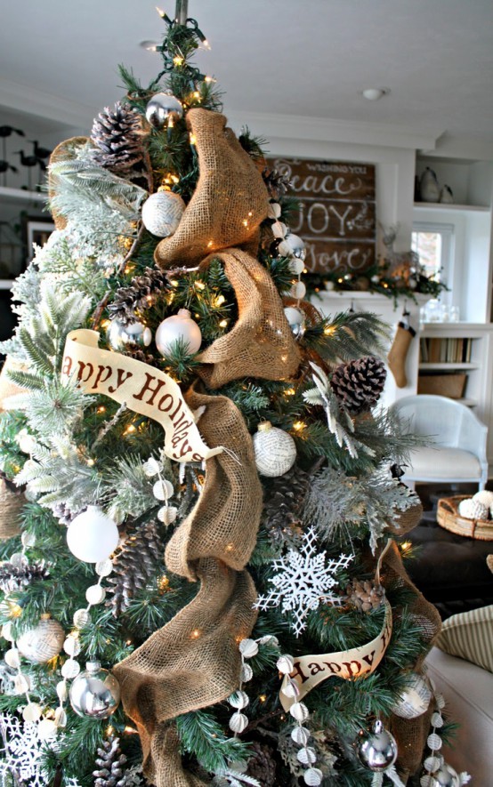 rustic-christmas-tree-indoor-decor