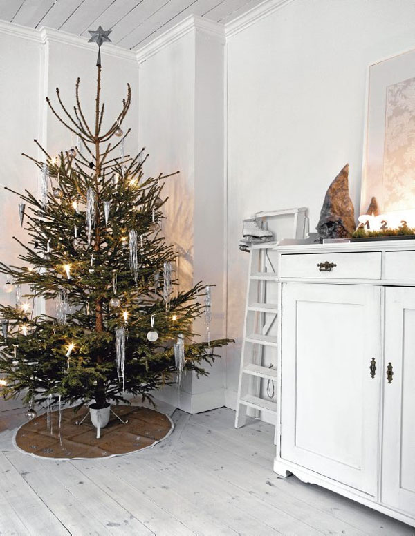 scandinavian-christmas-tree