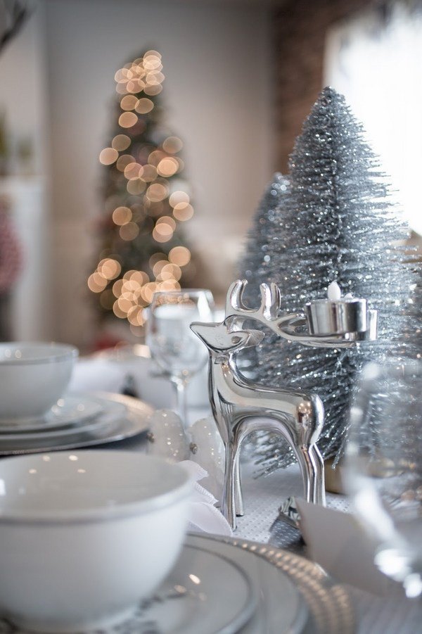 silver-christmas-tree-table-decoration